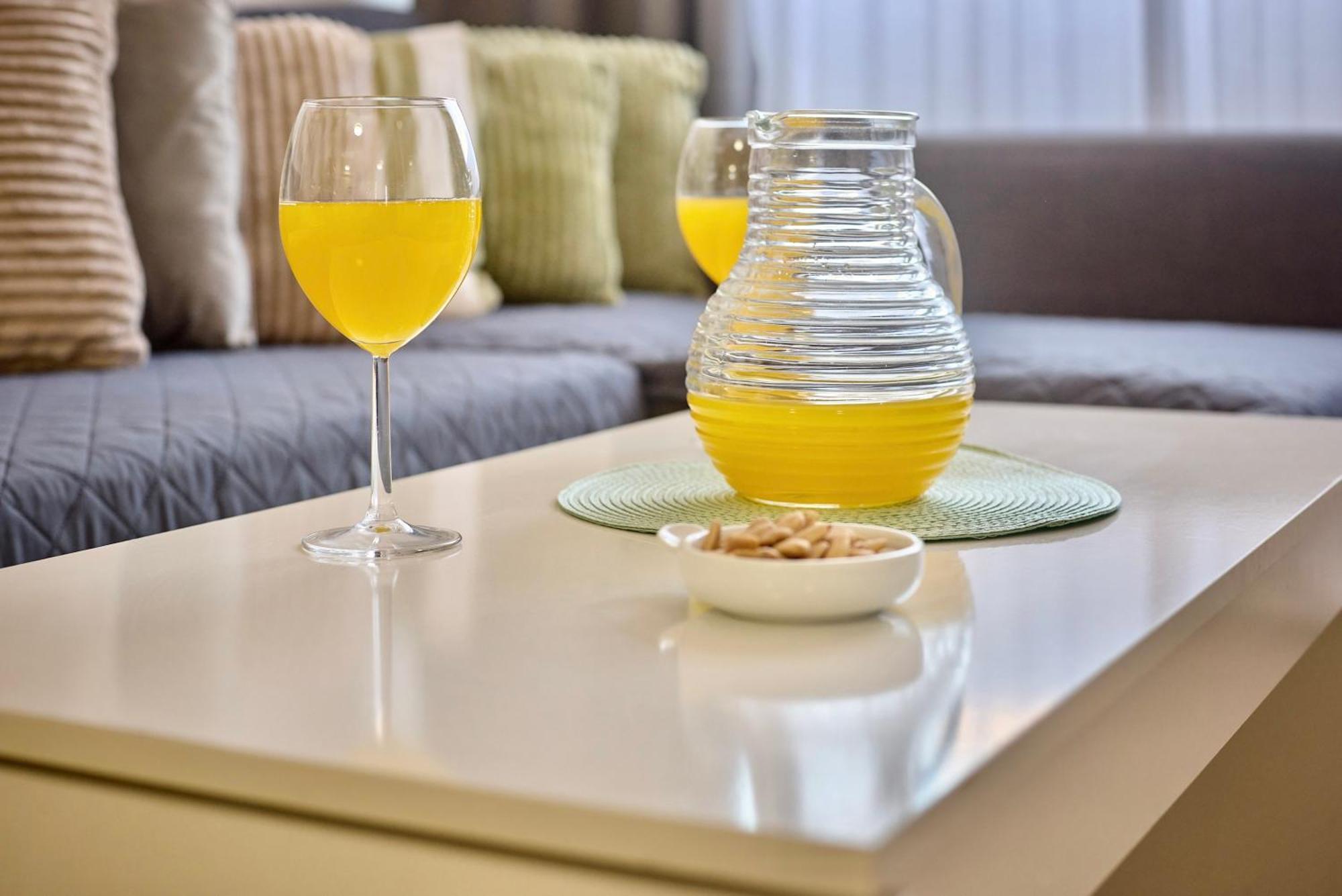 Spacious, Sunny Flat By City Of Arts & Sciences Valencia Exterior foto